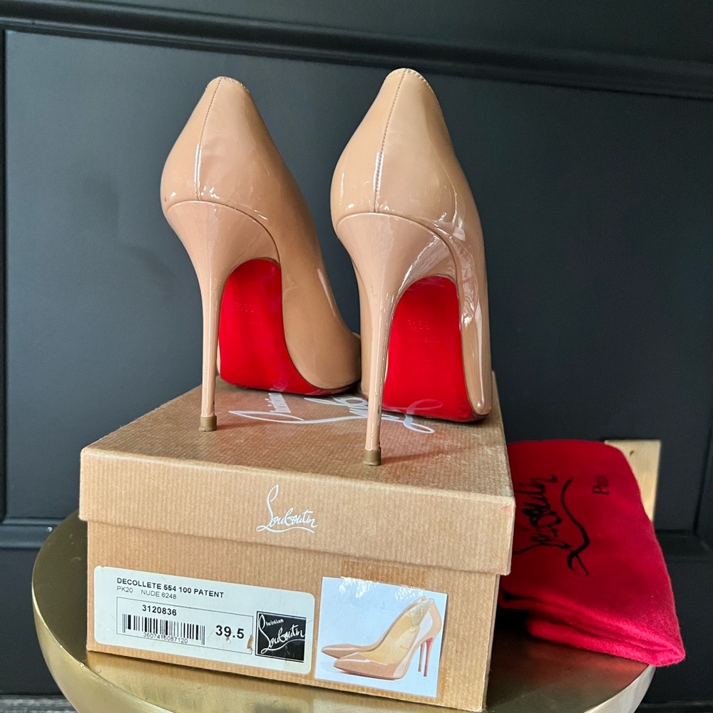Christian Louboutin Beige Patent Heels